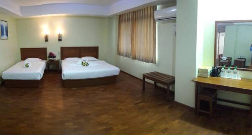 Shwe Phyu Hotel Mandalay Extérieur photo