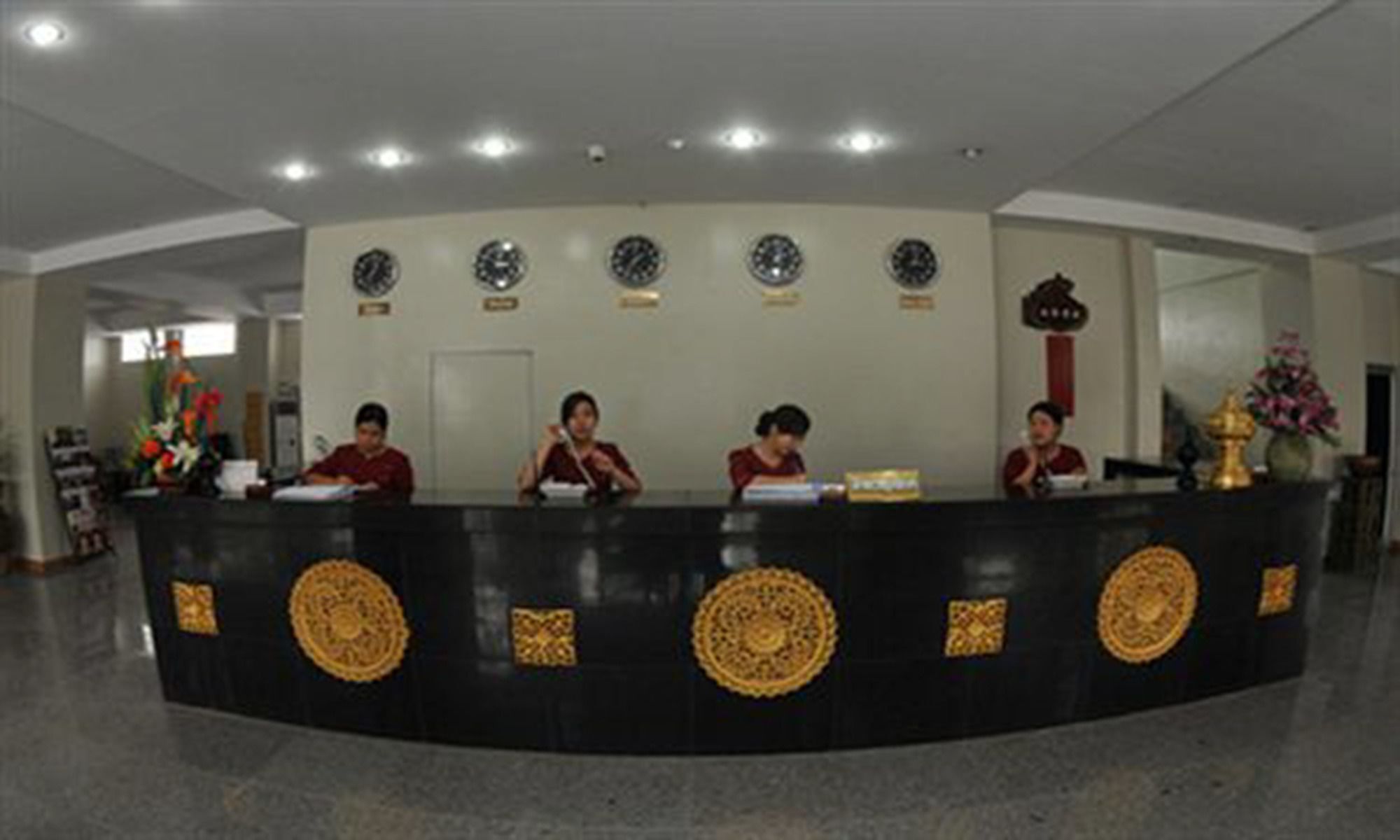 Shwe Phyu Hotel Mandalay Extérieur photo