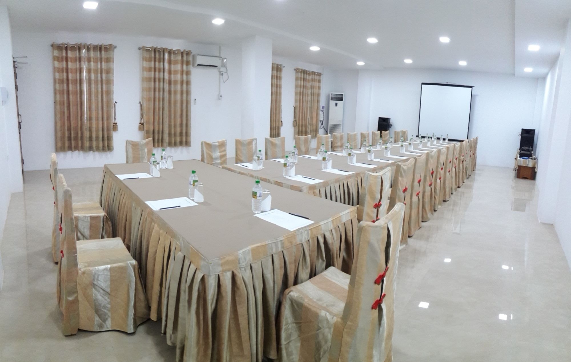 Shwe Phyu Hotel Mandalay Extérieur photo