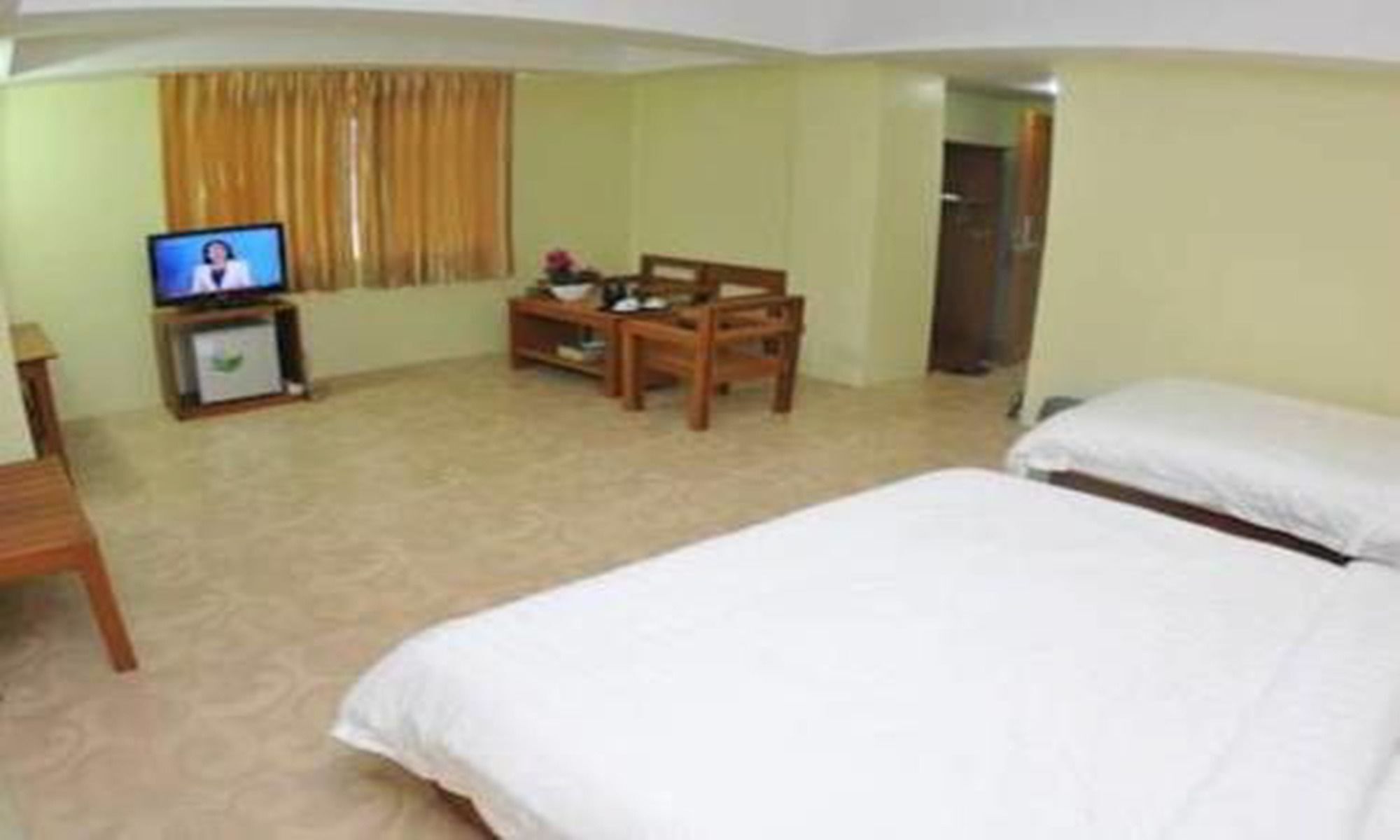 Shwe Phyu Hotel Mandalay Extérieur photo